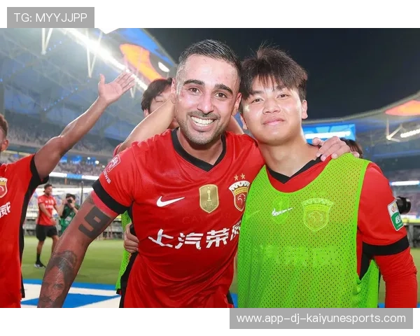 上海海港球员赛后采访,上海海港队主帅